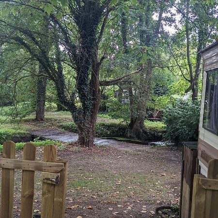 Mobile Home Situe Au Coeur Du Lac Blangy-le-Château Εξωτερικό φωτογραφία