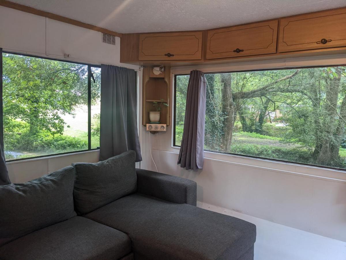 Mobile Home Situe Au Coeur Du Lac Blangy-le-Château Εξωτερικό φωτογραφία